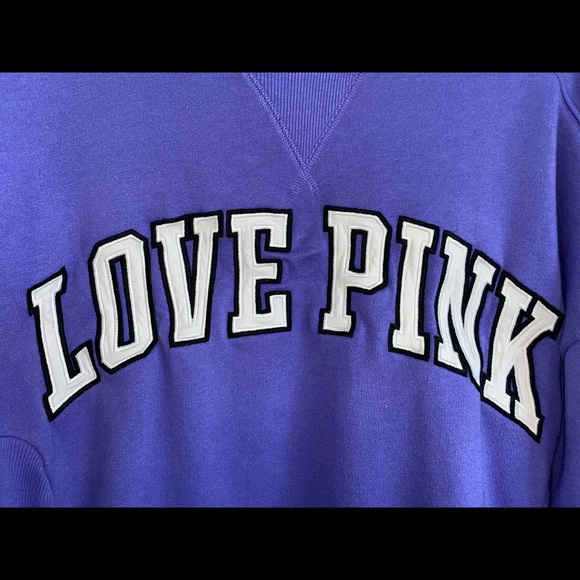 A long sleeved shirt - Picture 3 of 3